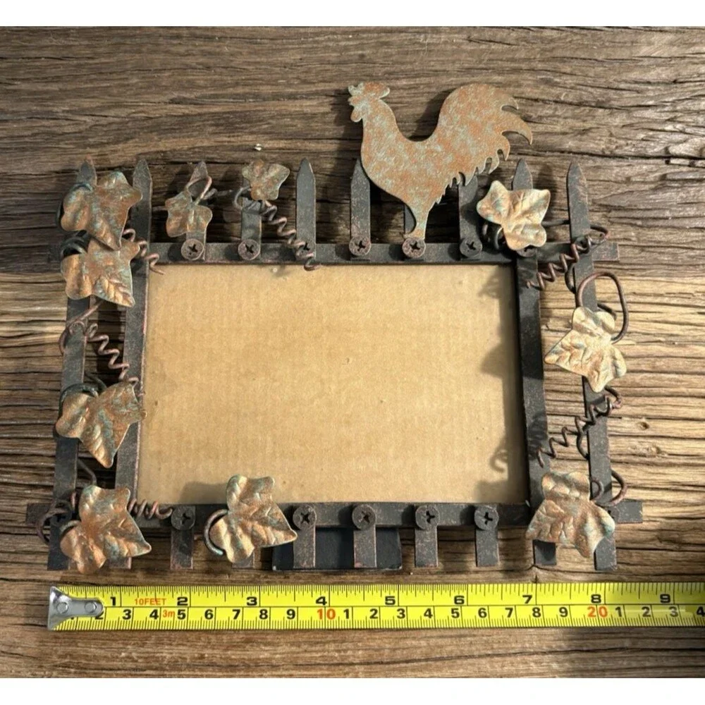 Metal Bronze Picket Fence Rooster Picture Frame Holds 4X6 Inches Used